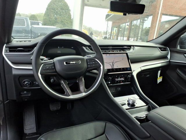 New 2025 Jeep Grand Cherokee L Limited w/ Luxury Tech Group II image 12