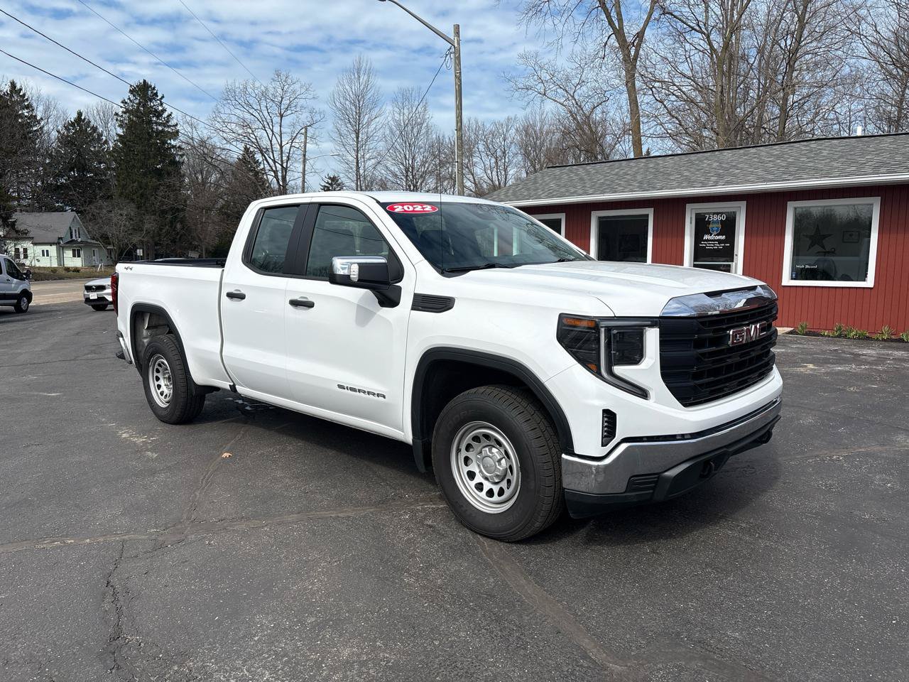 Used 2022 GMC Sierra 1500 Pro w/ 1SA Safety Plus Package AWD/4WD image 2