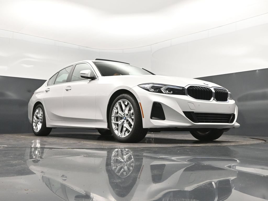 Certified 2026 BMW 330i Sedan RWD image 44