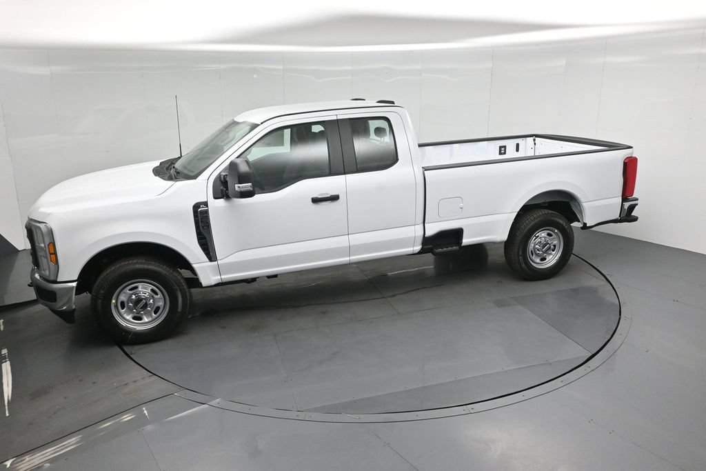 New 2026 Ford F250 XL w/ XL Chrome Package RWD image 37