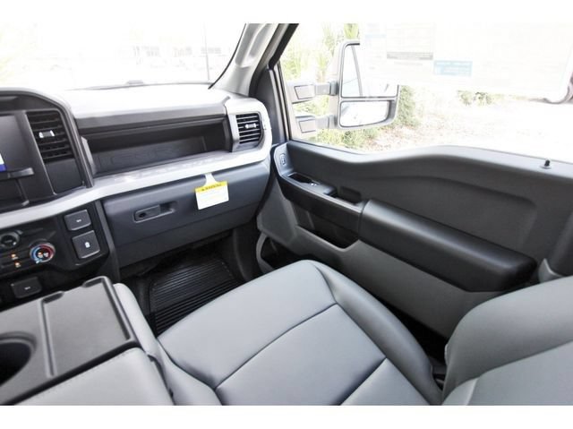 New 2026 Ford F250 XL RWD image 9