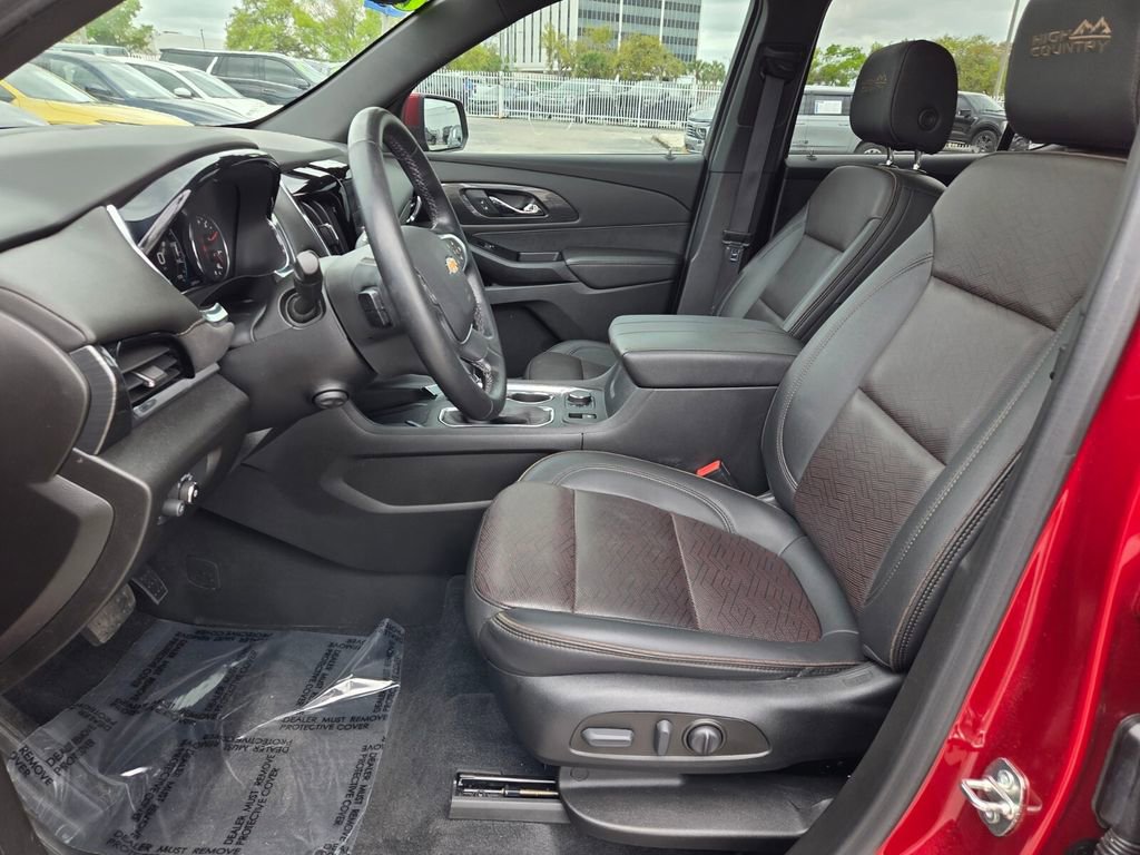 Used 2023 Chevrolet Traverse High Country image 5