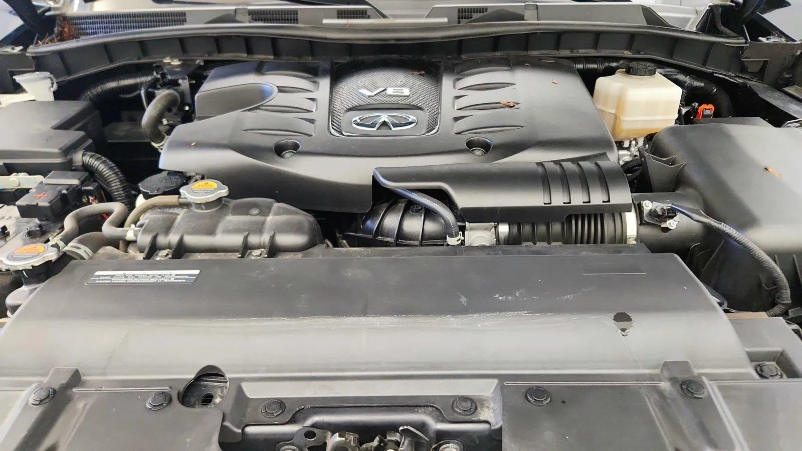 Used 2024 INFINITI QX80 Sensory w/ Cargo Package AWD/4WD image 39