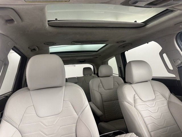 Used 2022 Kia Telluride SX w/ SX Prestige Package image 14