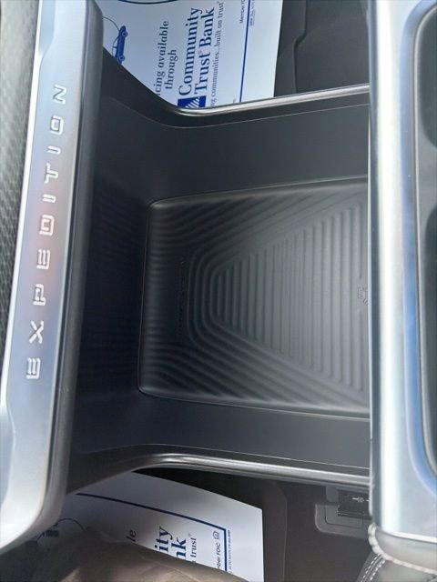 New 2026 Ford Expedition Platinum w/ Stealth Appearance Package image 31