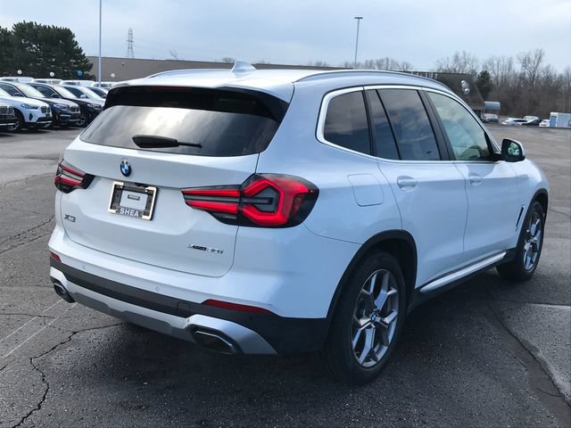 Used 2022 BMW X3 xDrive30i AWD/4WD image 3