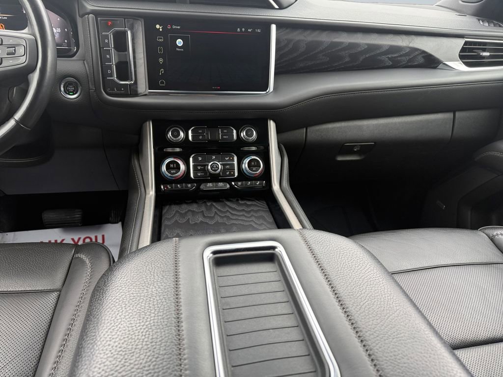 Used 2023 GMC Yukon XL Denali image 11