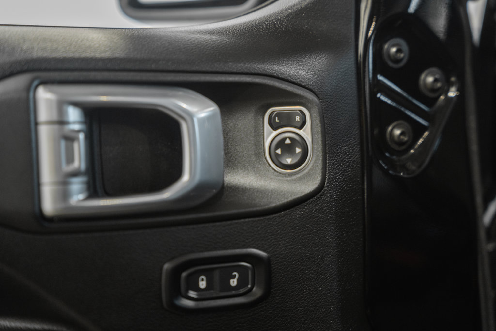 Used 2023 Jeep Wrangler Unlimited w/ Cold Weather Group AWD/4WD image 37