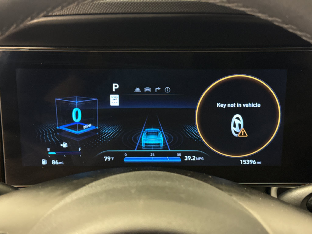 Used 2026 Hyundai Elantra Limited FWD image 34