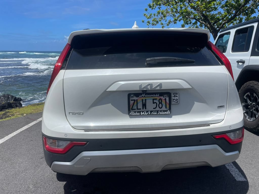 Used 2023 Kia Niro EX FWD image 4