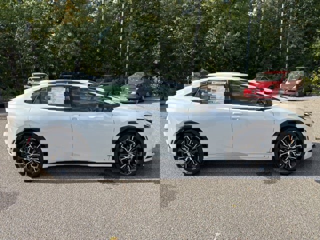 New 2026 Toyota Prius XLE image 10
