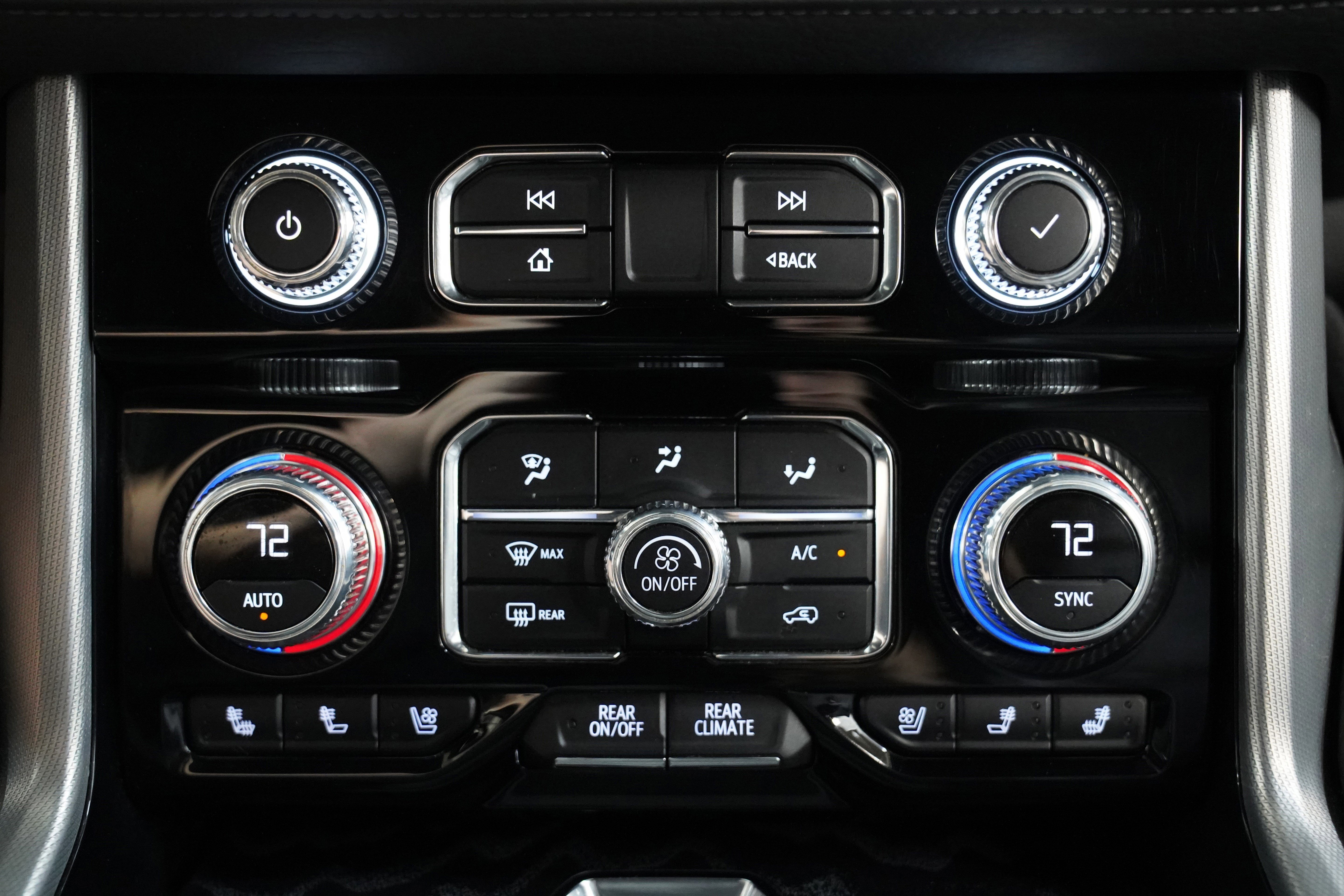 Used 2023 GMC Yukon Denali image 28