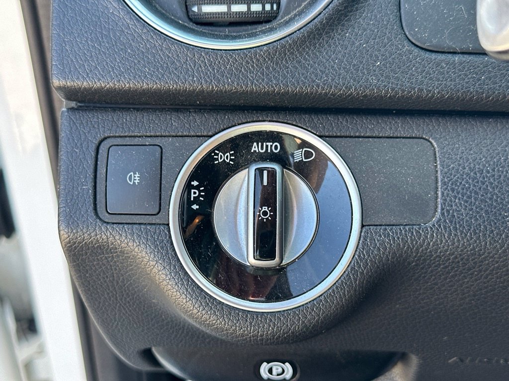 Used 2014 Mercedes-Benz C 250 Coupe image 18