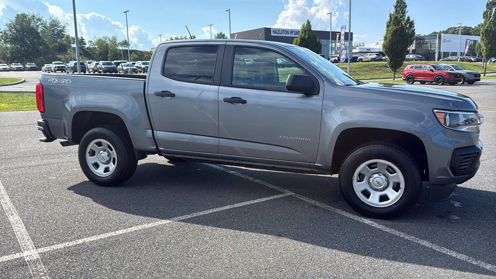 Used 2021 Chevrolet Colorado W/T w/ WT Convenience Package AWD/4WD image 3