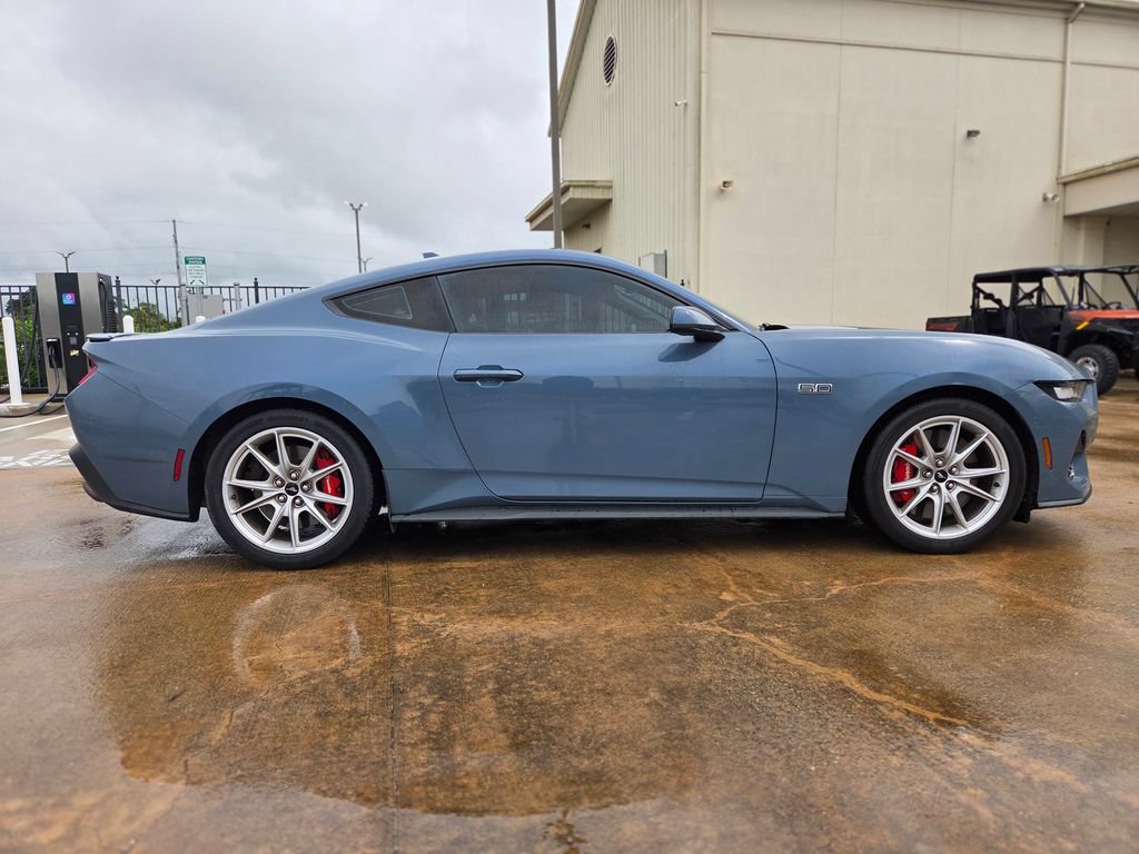 Used 2024 Ford Mustang GT Premium RWD image 4