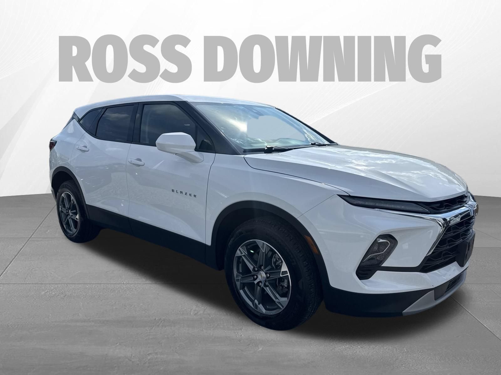 Used 2025 Chevrolet Blazer LT FWD image 8