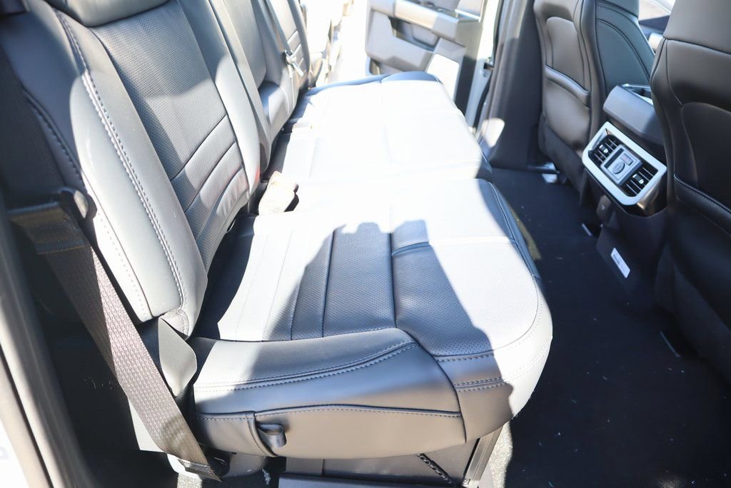 New 2026 Ford F250 Platinum image 14