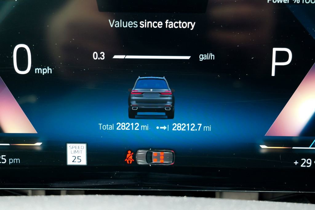 Used 2023 BMW X7 xDrive40i w/ Premium Package image 13