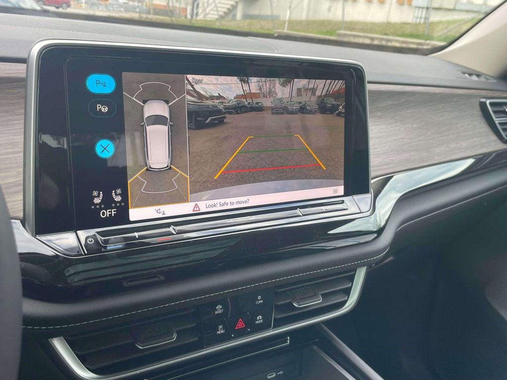 New 2026 Volkswagen Atlas SEL Premium R-Line image 29