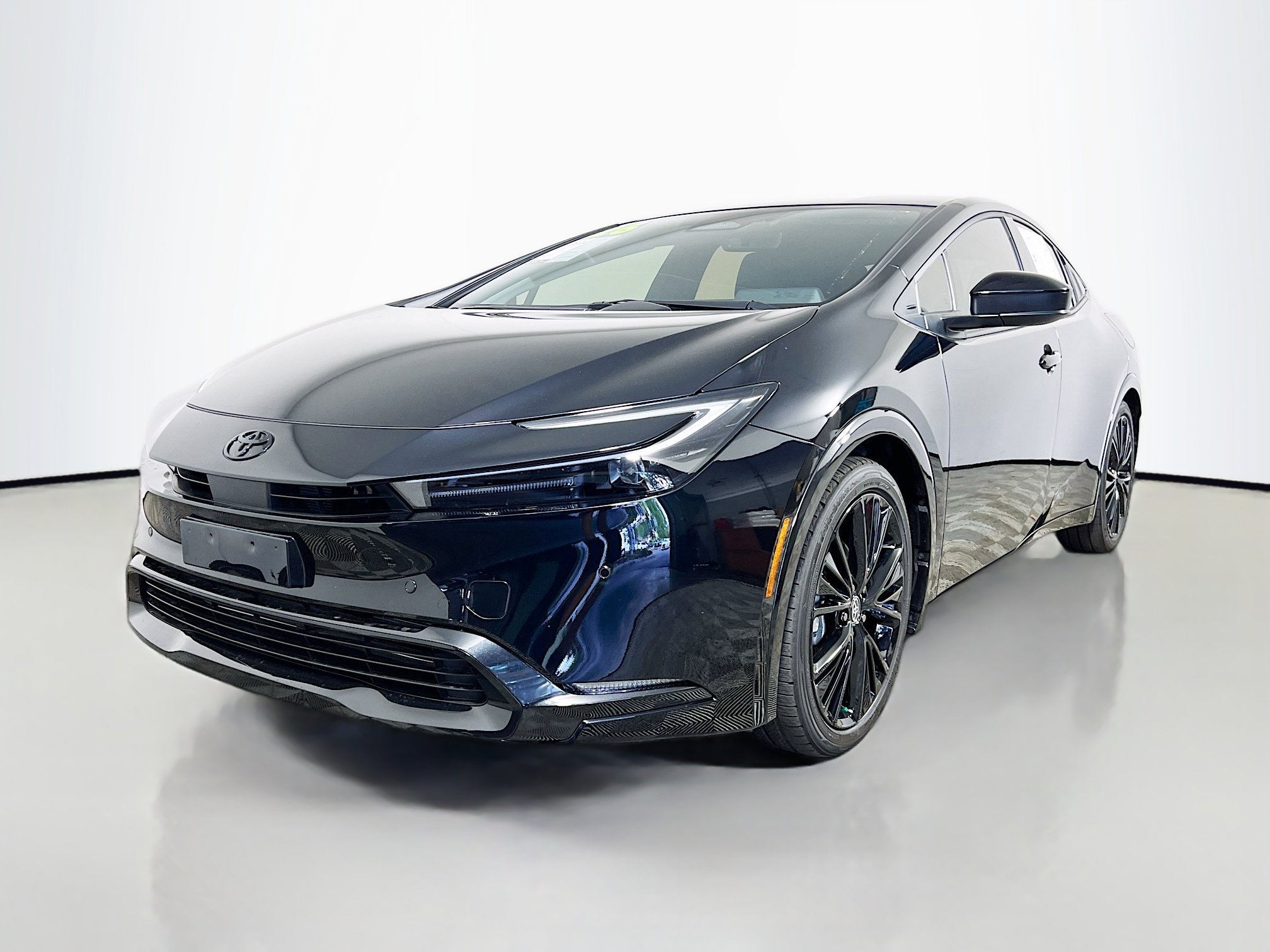 Used 2026 Toyota Prius Plug-In Hybrid image 10