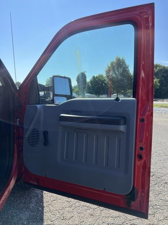 Used 2011 Ford F250 XL w/ XL Value Pkg RWD image 32