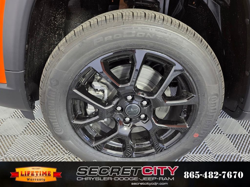 New 2026 Jeep Compass Latitude image 9