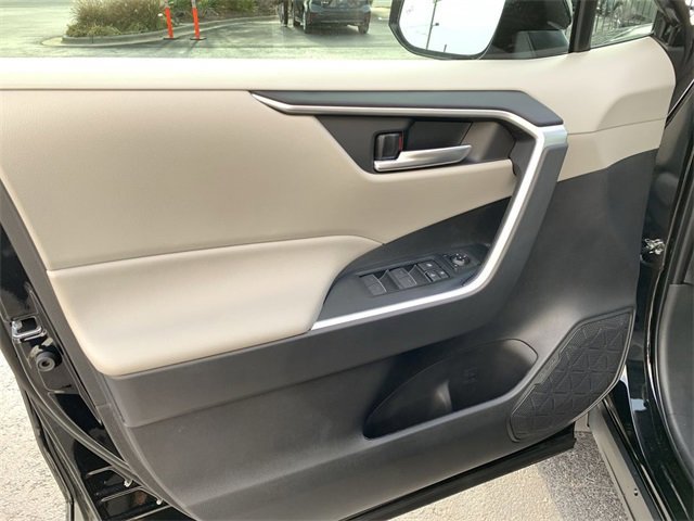 New 2025 Toyota RAV4 XLE image 17