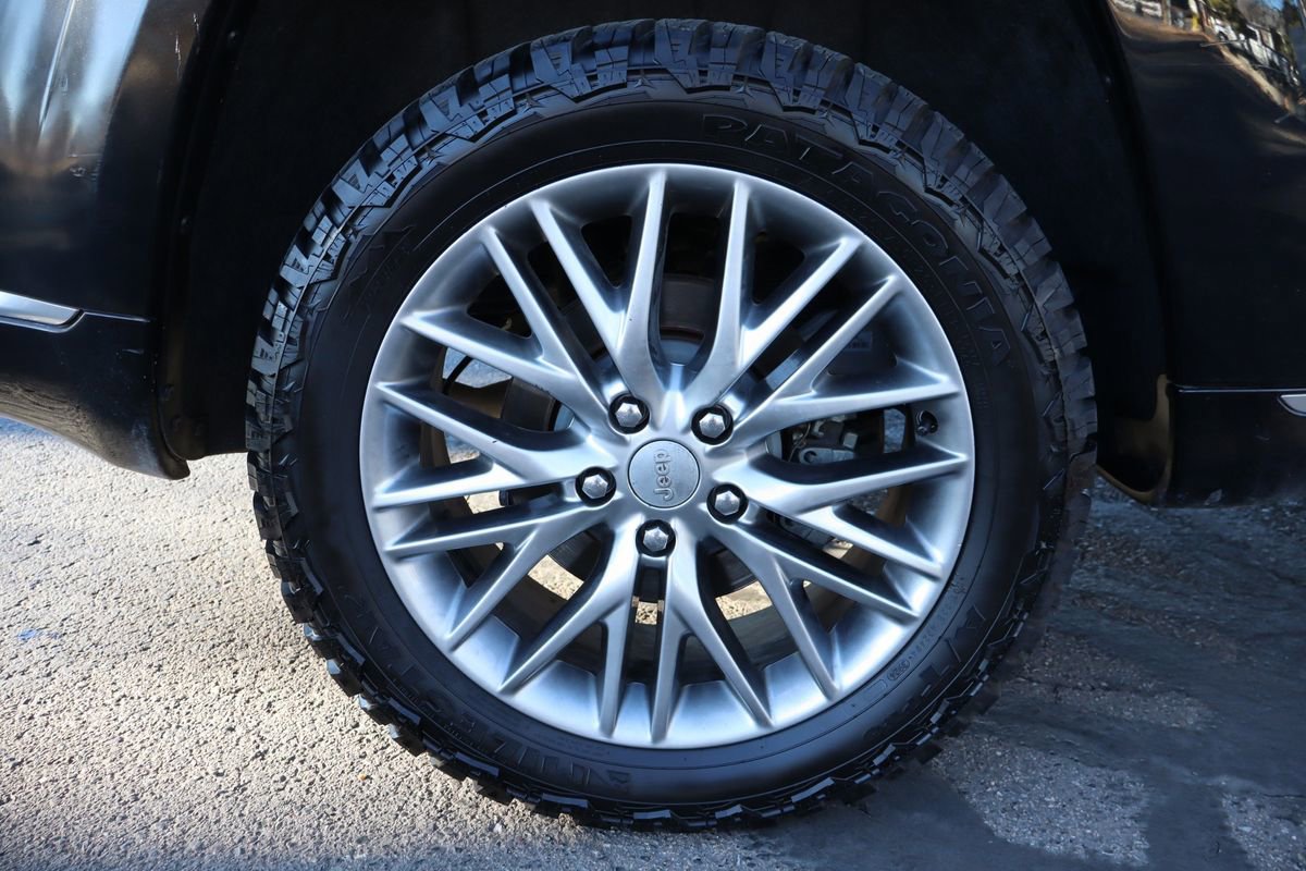 Used 2018 Jeep Grand Cherokee Summit w/ Platinum Series Group AWD/4WD image 43
