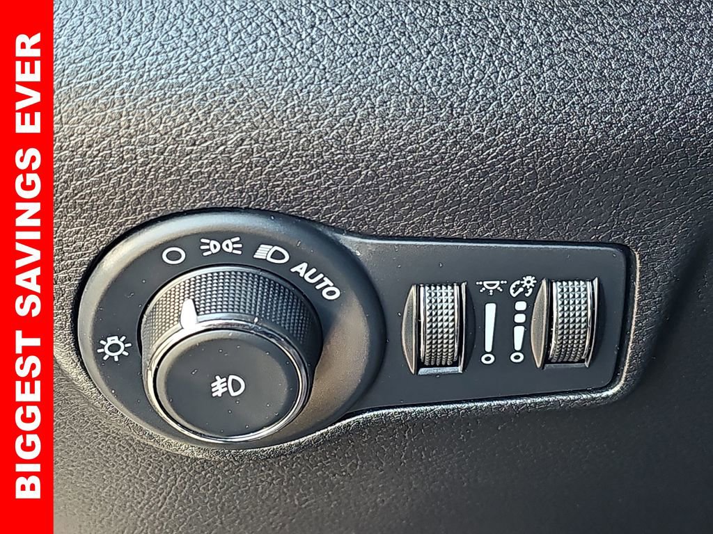 Used 2023 Jeep Compass Trailhawk image 25