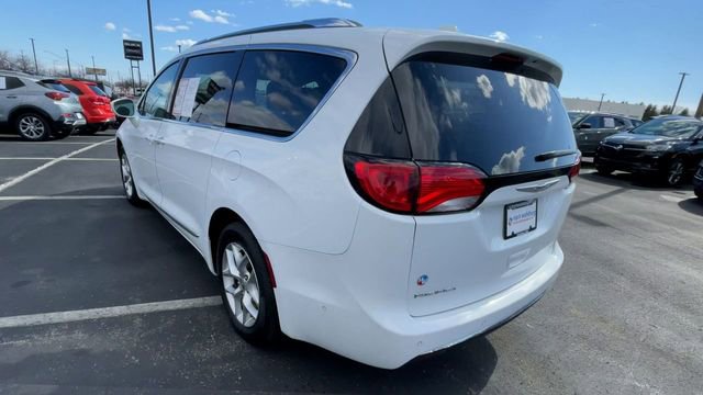 Used 2019 Chrysler Pacifica Touring-L Plus w/ Advanced Safetytec Group image 8