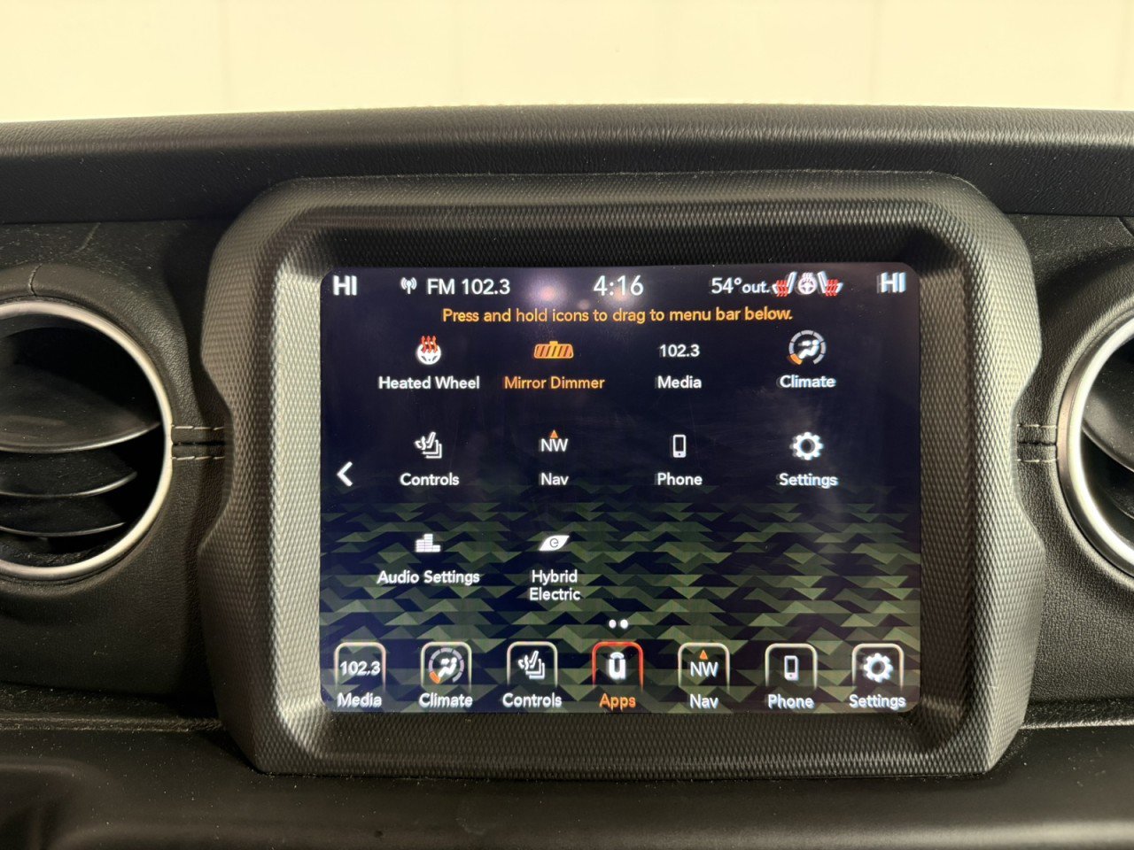 Used 2023 Jeep Wrangler Sahara w/ Cold Weather Group image 21