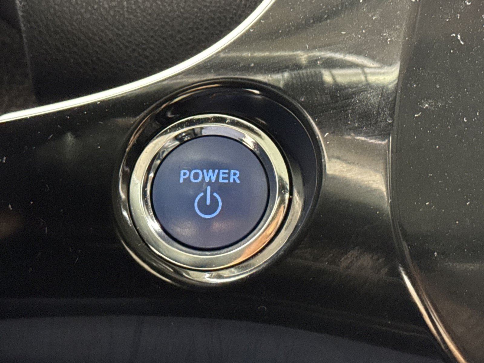 Used 2017 Toyota Prius Three w/ Advanced Technology Package FWD image 32