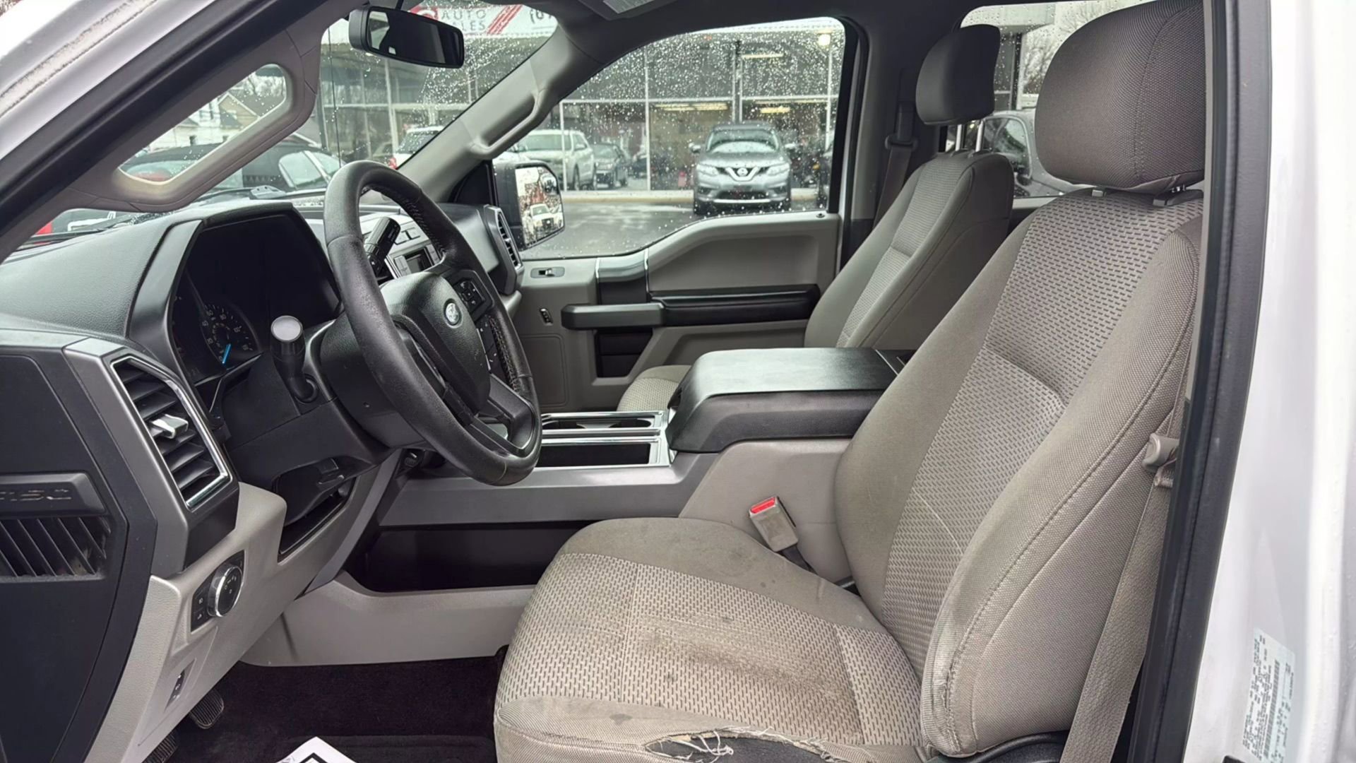 Used 2015 Ford F150 XLT w/ Equipment Group 301A Mid image 9