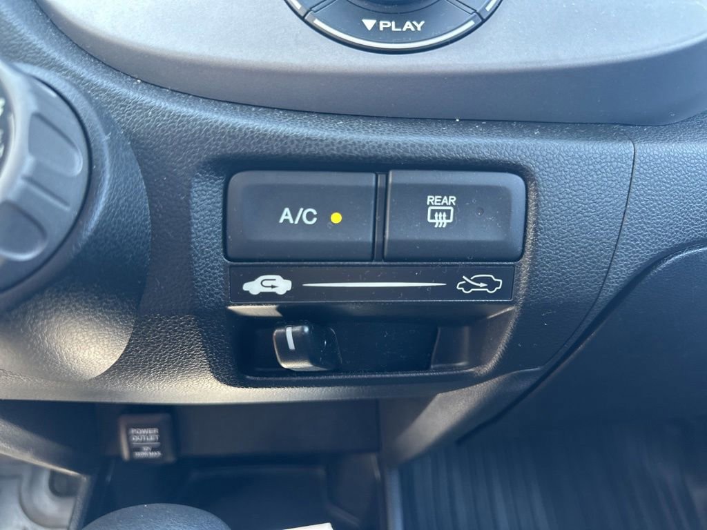 Used 2009 Honda Fit Sport image 22