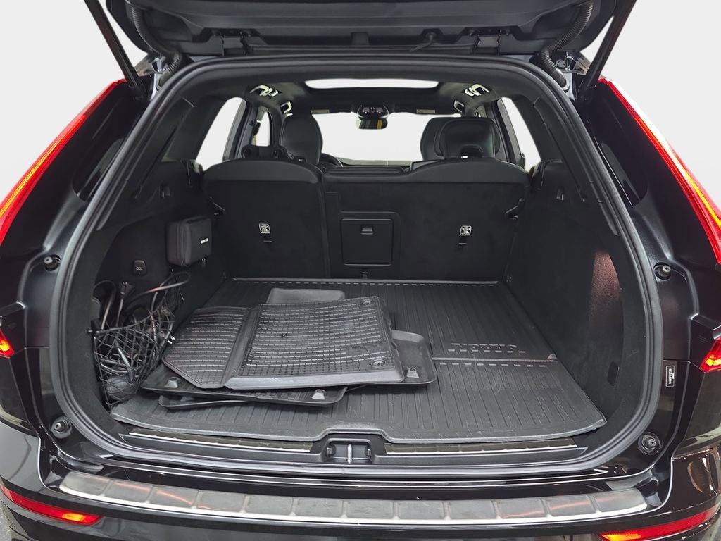 Used 2023 Volvo XC60 T8 Polestar image 14