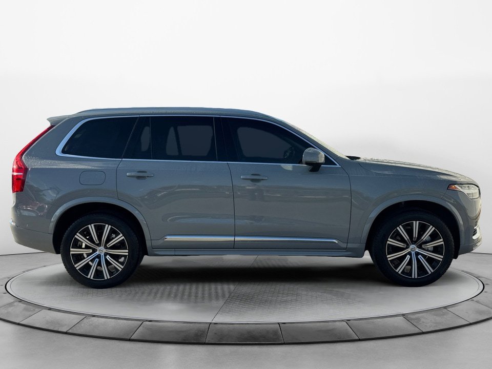Certified 2025 Volvo XC90 B5 Core AWD/4WD image 8