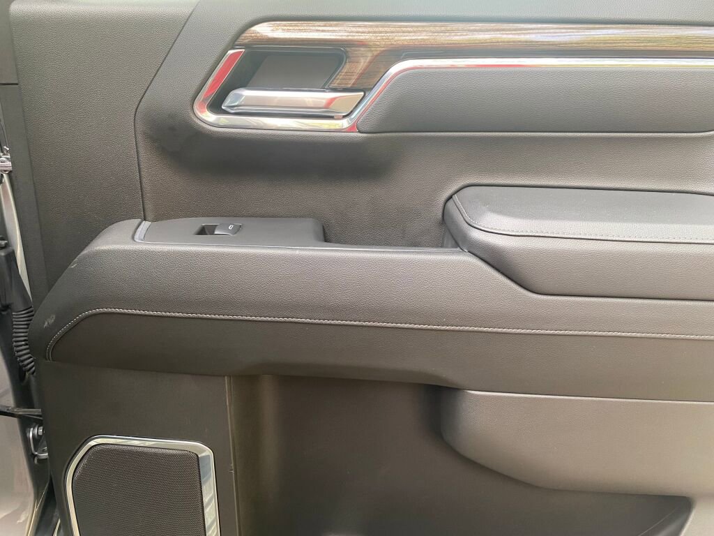 Used 2025 Chevrolet Silverado 1500 LT image 21