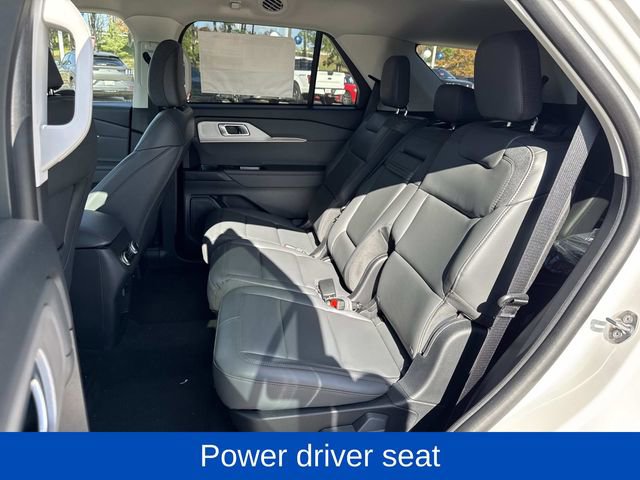 Used 2025 Ford Explorer Active w/ Active Comfort Package image 17