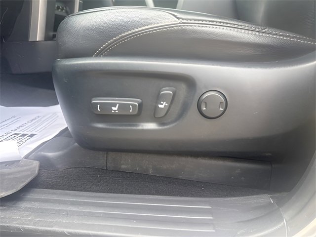 Used 2021 Toyota 4Runner Limited image 16