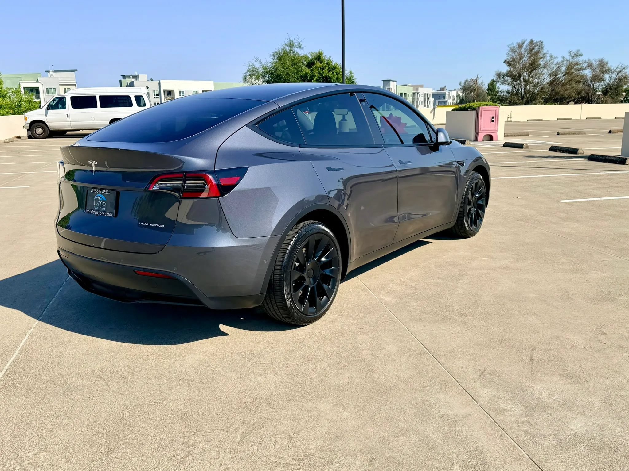 Used 2023 Tesla Model Y Long Range AWD/4WD image 6