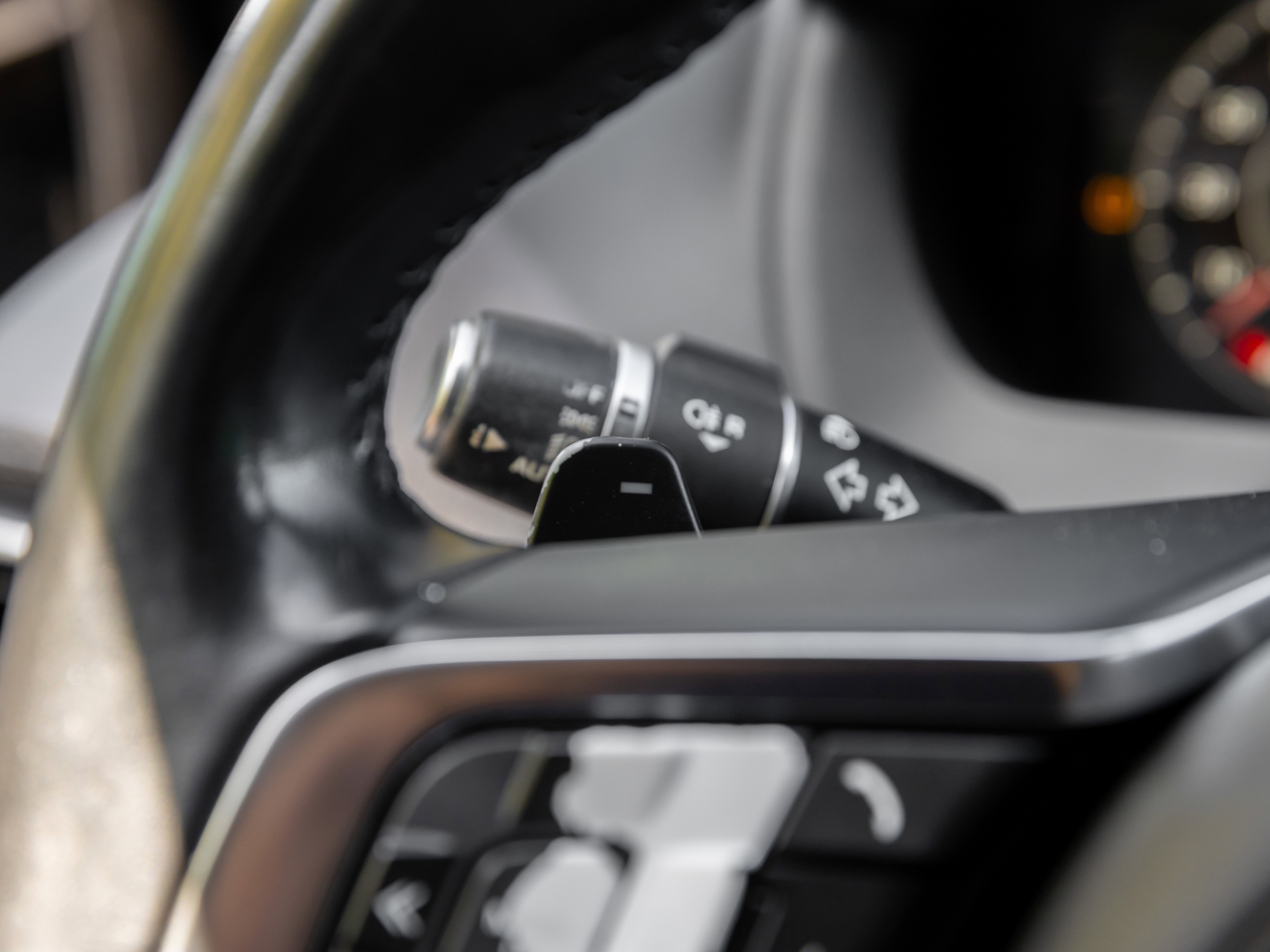 Used 2019 Jaguar F-PACE Prestige image 7