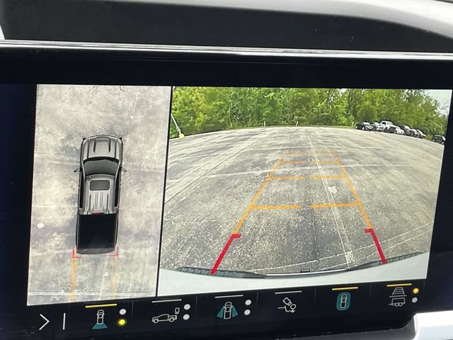 Used 2022 Chevrolet Silverado 1500 LTZ w/ LTZ Premium Package AWD/4WD image 29