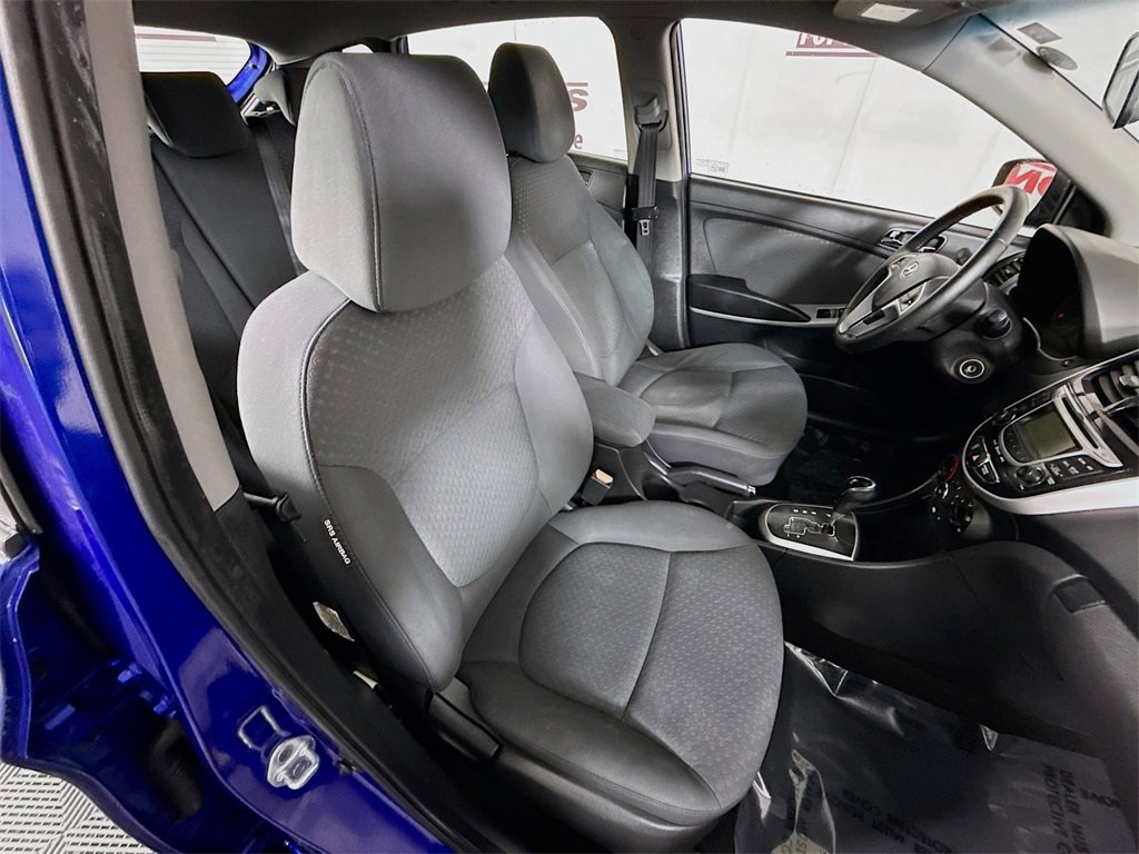 Used 2012 Hyundai Accent SE image 27