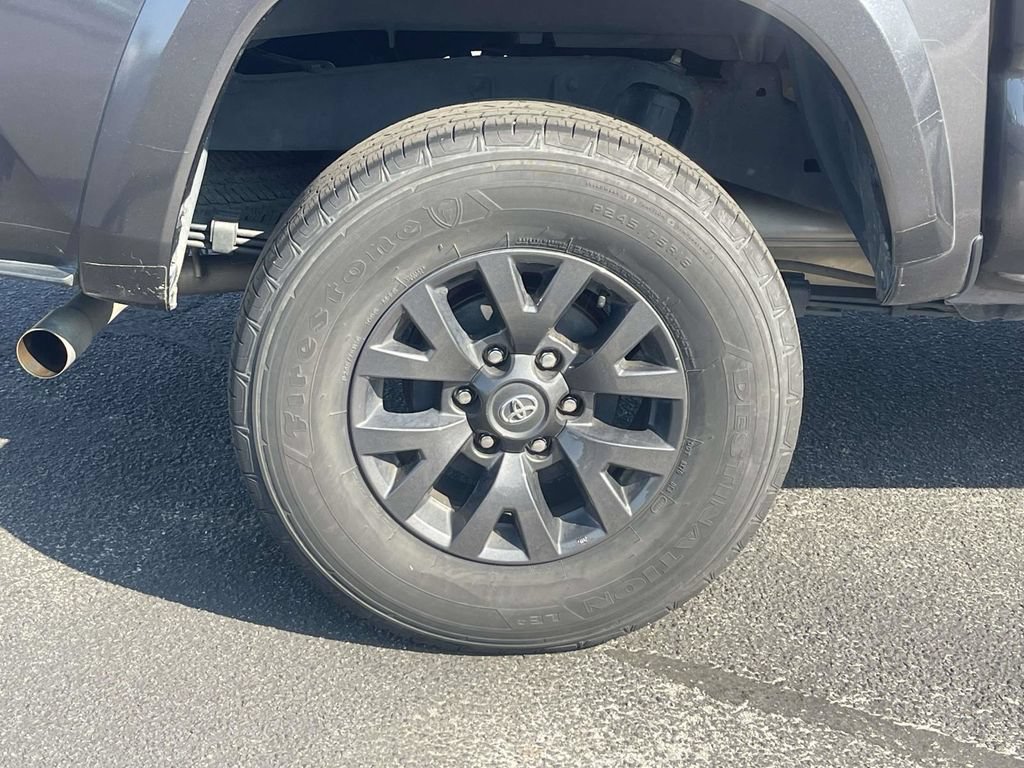 Used 2023 Toyota Tacoma SR5 RWD image 9