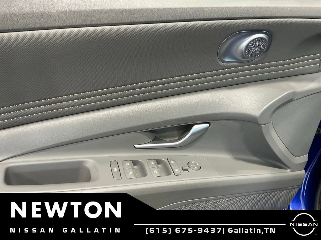 Used 2023 Hyundai Elantra SEL w/ Convenience Package FWD image 38