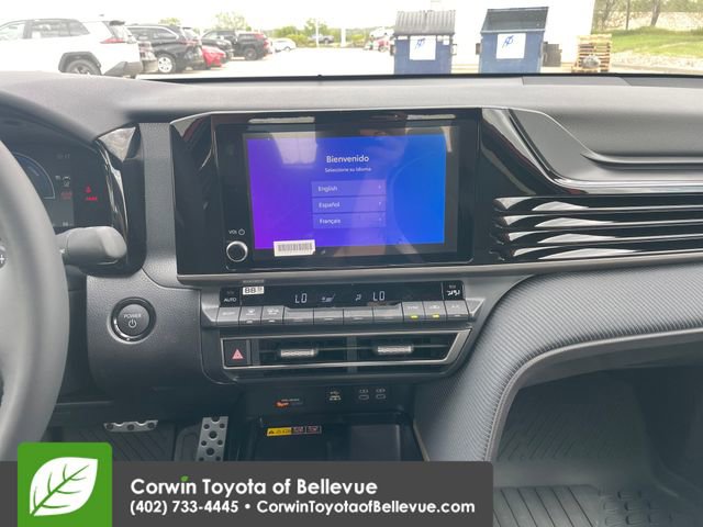 New 2026 Toyota Camry SE FWD image 11
