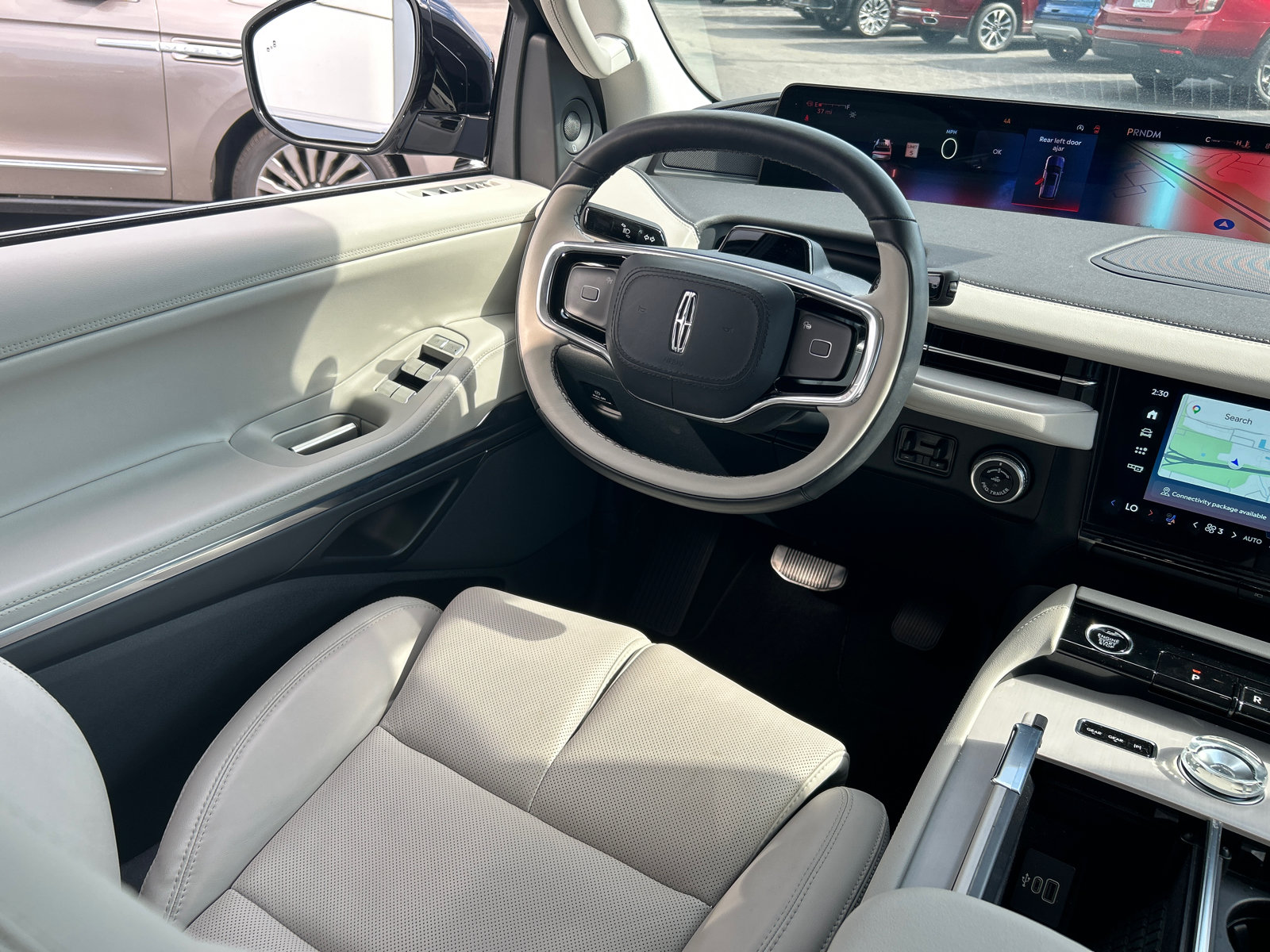 New 2026 Lincoln Navigator Premiere AWD/4WD image 34