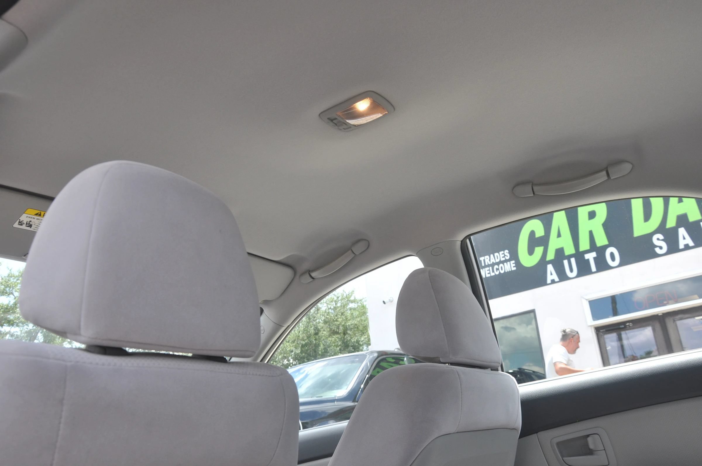 Used 2009 Kia Spectra LX FWD image 13
