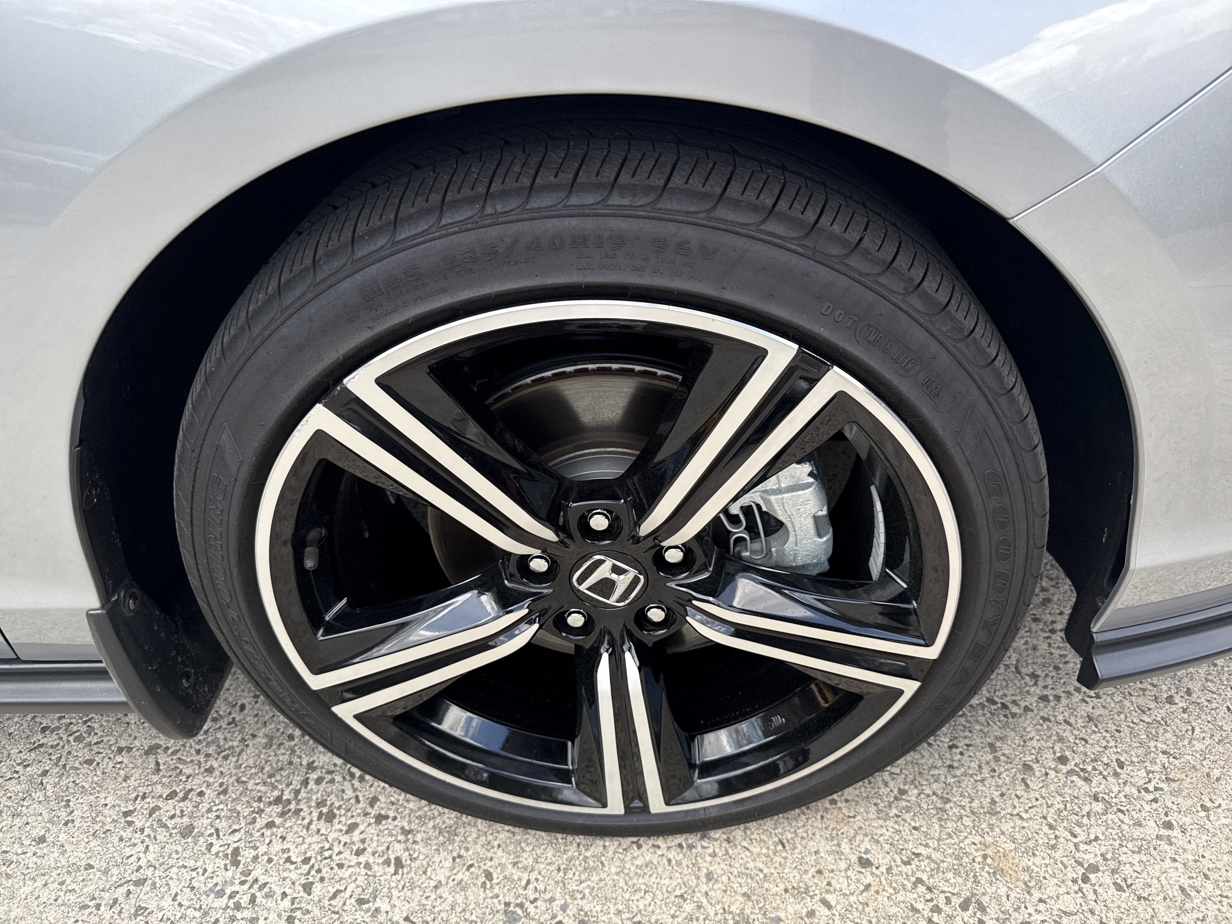 Used 2025 Honda Accord Sport image 12