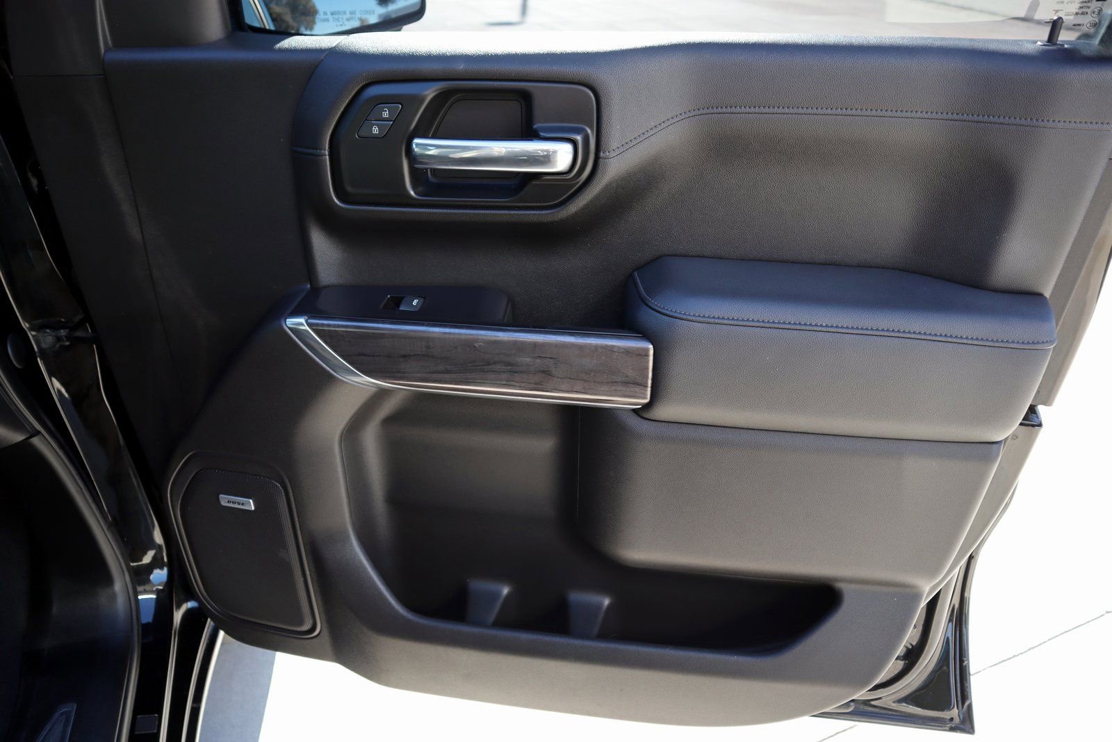 Used 2019 Chevrolet Silverado 1500 LTZ w/ LTZ Texas Edition image 16